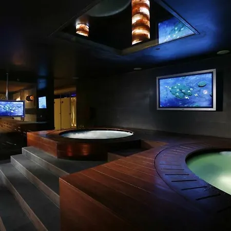Apartament De Lux Velaves Apartment