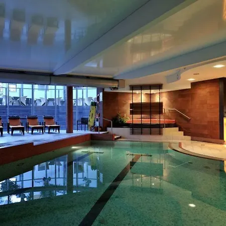 Apartament De Lux Velaves Apartment *